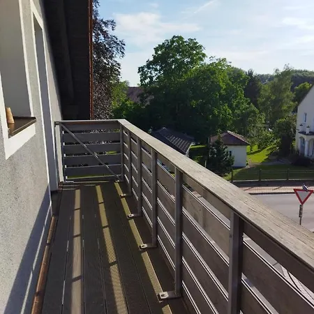Apartmán Aussergewoehnliche Atelierferienwohnung Mit Balkon An Der Donau