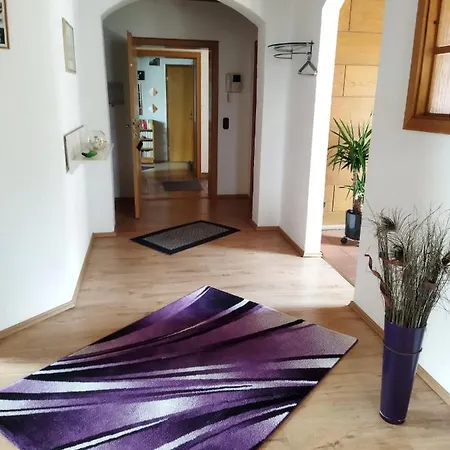 Apartmán Aussergewoehnliche Atelierferienwohnung Mit Balkon An Der Donau *