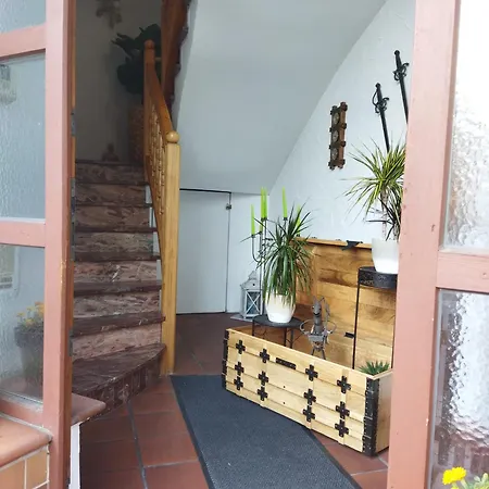 Aussergewoehnliche Atelierferienwohnung Mit Balkon An Der Donau Apartmán *