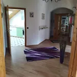 Aussergewoehnliche Atelierferienwohnung Mit Balkon An Der Donau Appartement *