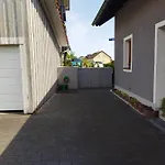 Aussergewoehnliche Atelierferienwohnung Mit Balkon An Der Donau