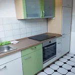 Aussergewoehnliche Atelierferienwohnung Mit Balkon An Der Donau * Winzer