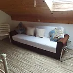 Aussergewoehnliche Atelierferienwohnung Mit Balkon An Der Donau *