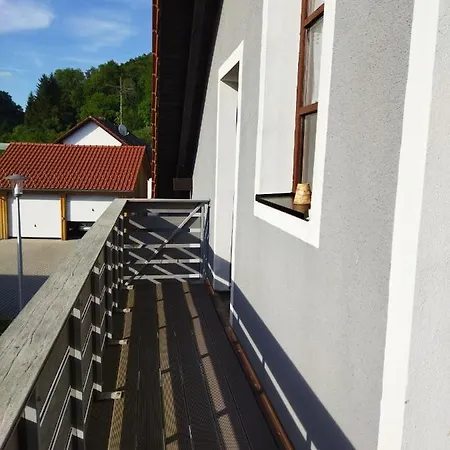 Aussergewoehnliche Atelierferienwohnung Mit Balkon An Der Donau
