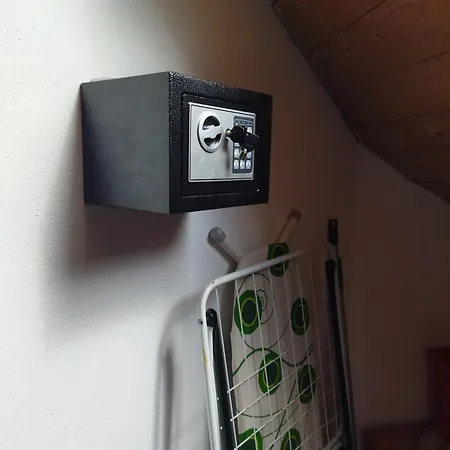 Aussergewoehnliche Atelierferienwohnung Mit Balkon An Der Donau * Winzer
