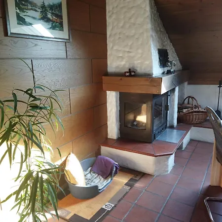 Aussergewoehnliche Atelierferienwohnung Mit Balkon An Der Donau דירה *