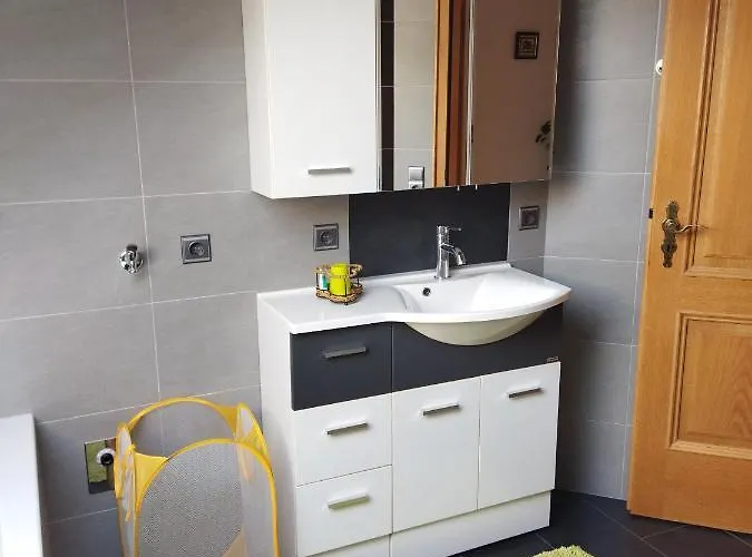Apartamento Aussergewoehnliche Atelierferienwohnung Mit Balkon An Der Donau