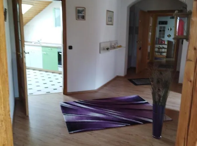 Aussergewoehnliche Atelierferienwohnung Mit Balkon An Der Donau Apartamento *