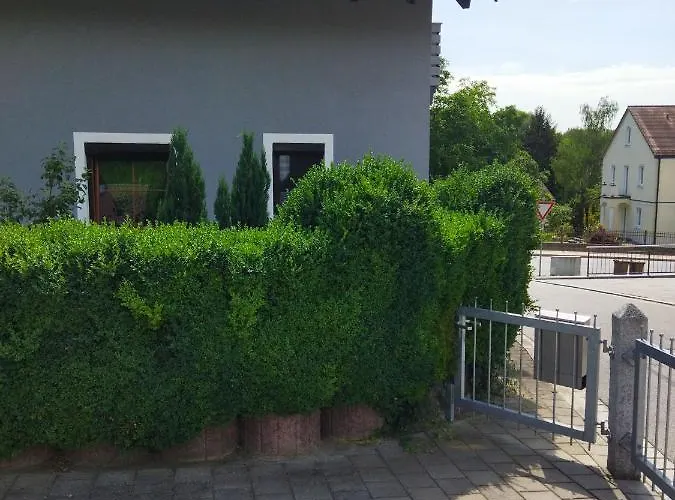 Apartment Aussergewöhnliche Atelierferienwohnung Mit Balkon An Der Donau *