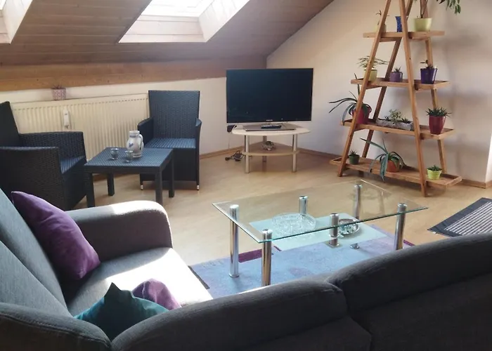 Aussergewoehnliche Atelierferienwohnung Mit Balkon An Der Donau Lägenhet Winzer